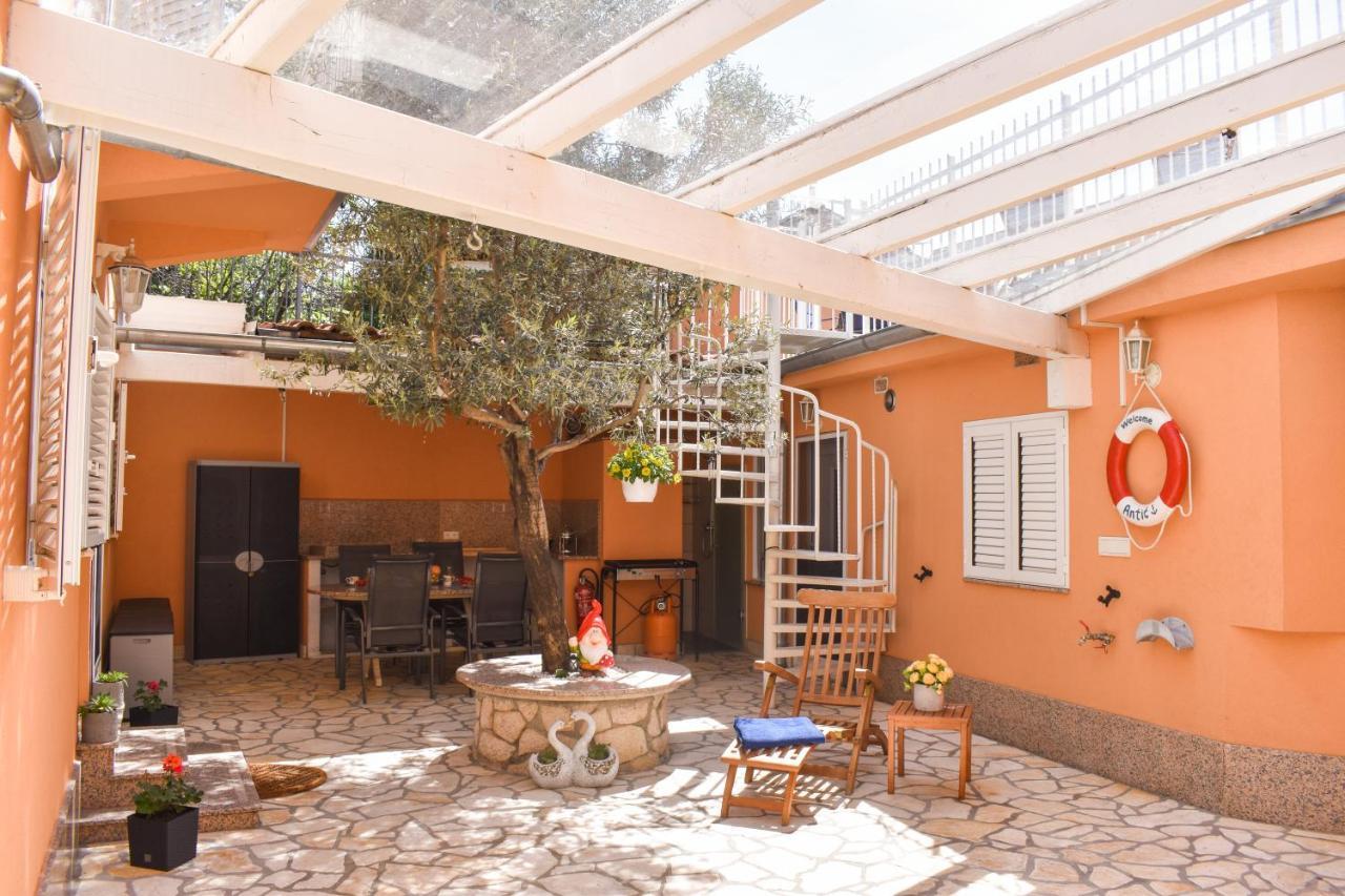 Kuca Za Odmor Antic - Holiday House Antic Novi Vinodolski Kültér fotó