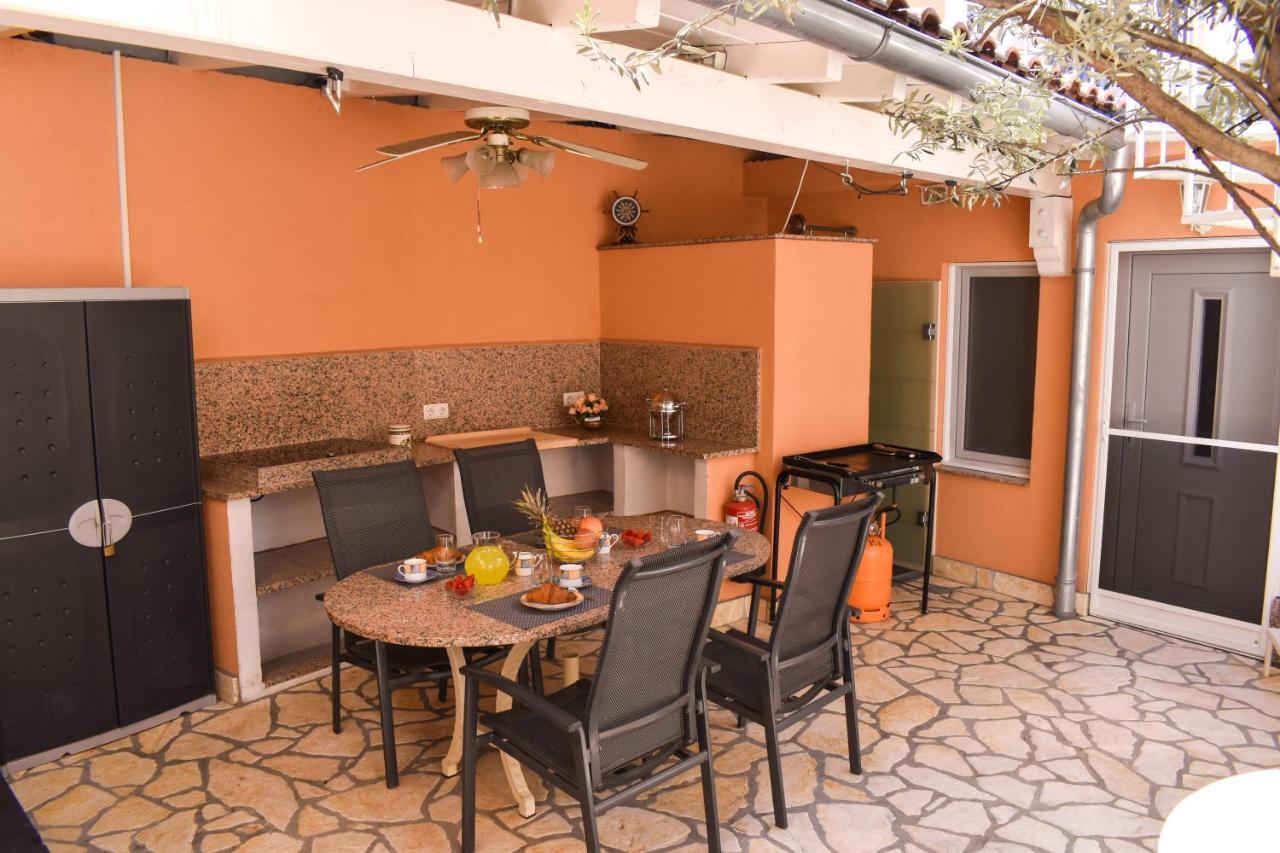 Kuca Za Odmor Antic - Holiday House Antic Novi Vinodolski Kültér fotó