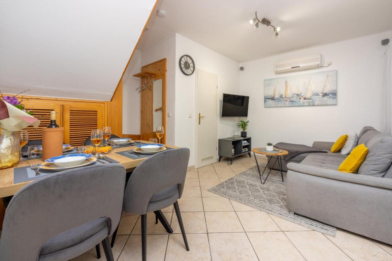 Kuca Za Odmor Antic - Holiday House Antic Novi Vinodolski Kültér fotó